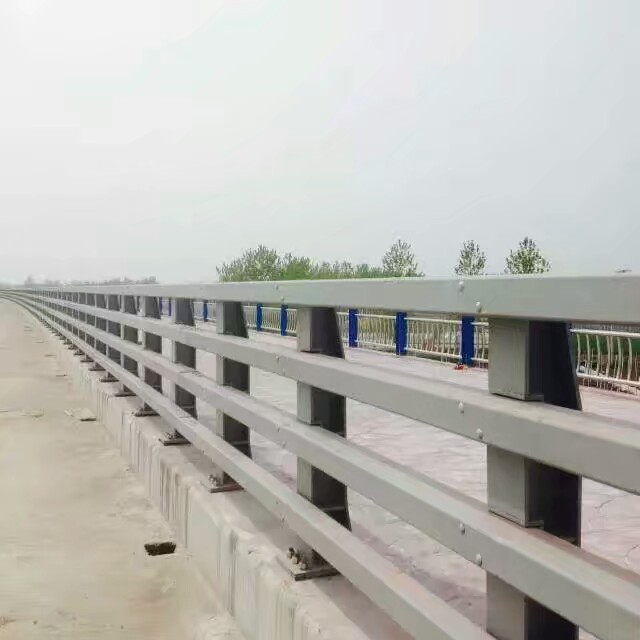 防撞護(hù)欄，防撞欄桿