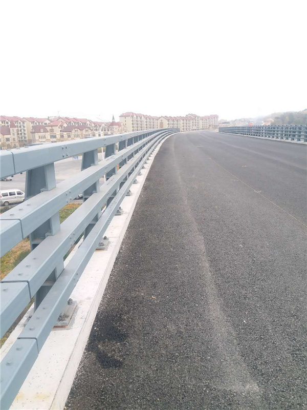 防撞護(hù)欄，防撞欄桿