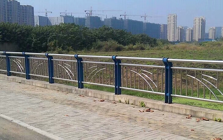 不銹鋼復(fù)合管護(hù)欄，不銹鋼復(fù)合管欄桿